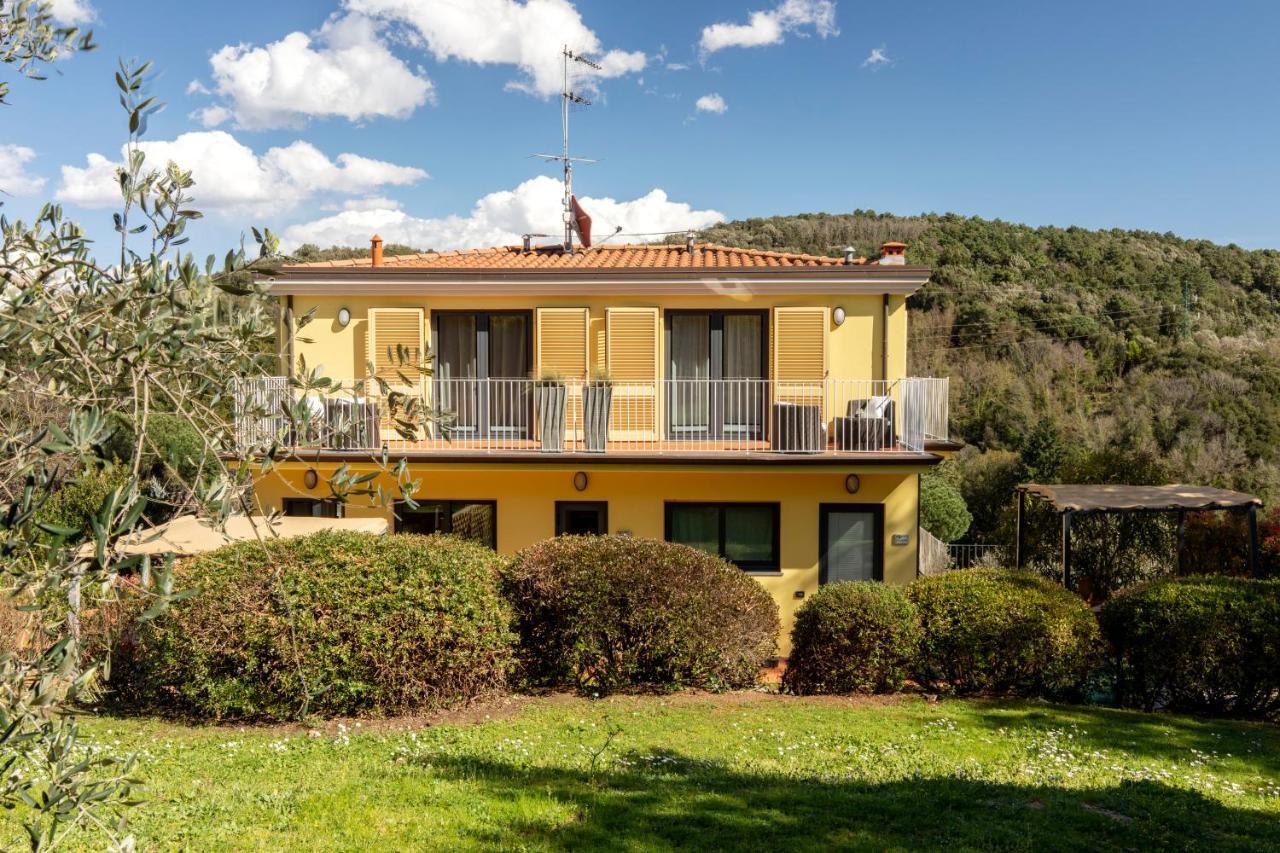 Holiday Prato Verde Chiatri Extérieur photo