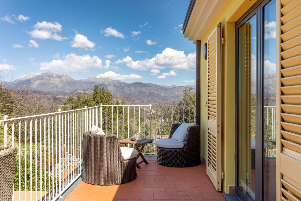 Holiday Prato Verde Chiatri Extérieur photo